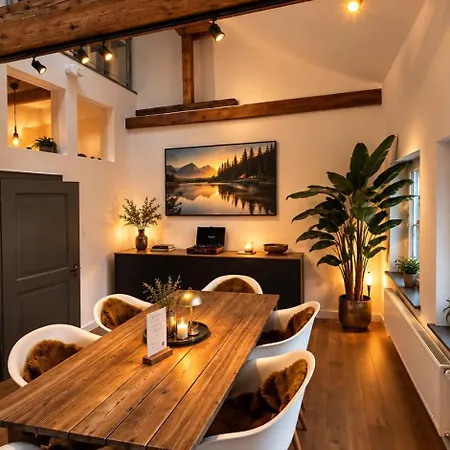 Luxx - Luxury Penthouse Loft *