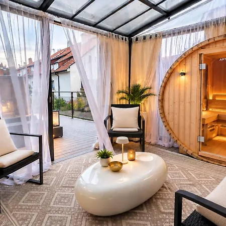 Luxx - Luxury Penthouse Loft